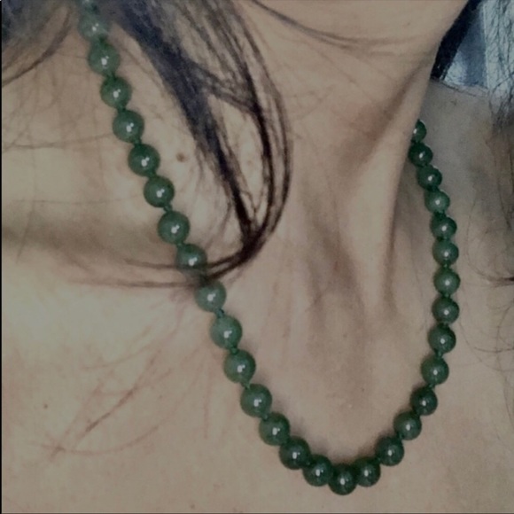 100% Jade Bead Necklace (vintage) - Picture 4 of 4